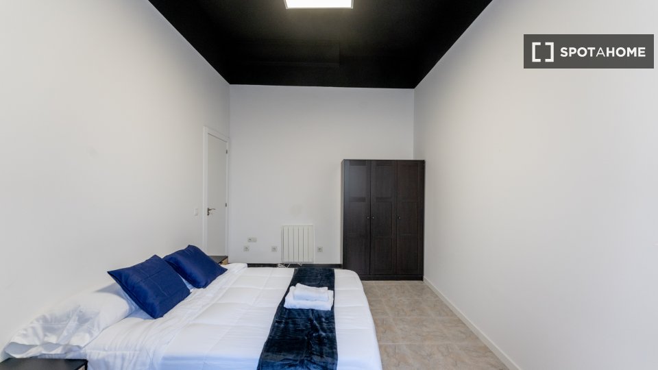 Double room Madrid, 11 beds — photo 6