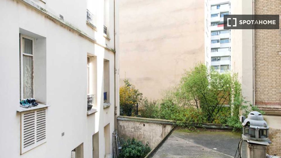 Double room Paris, 4 beds, 80m² — photo 14