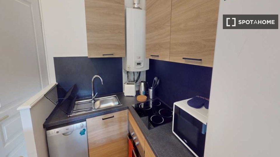 Double room Lyon, 4 beds, 80m² — photo 9