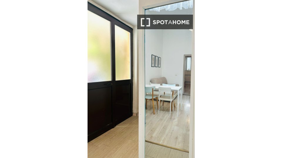 Double room Milan, 2 beds, 70m² — photo 14