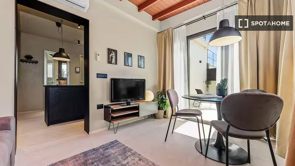 Apartment Rome, 2 beds — photo 7