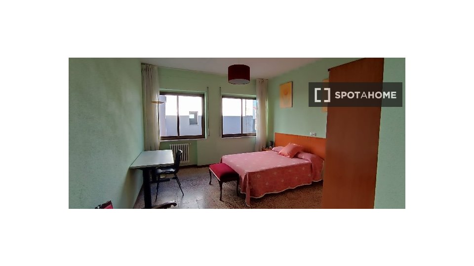 Double room Salamanca, 6 beds, 146m² — photo 7