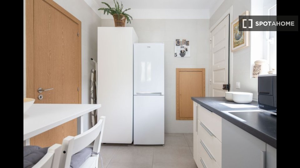 Apartment Lisbon, 2 beds — photo 10