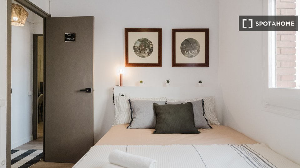 Double room Barcelona, 8 beds, 220m² — photo 48