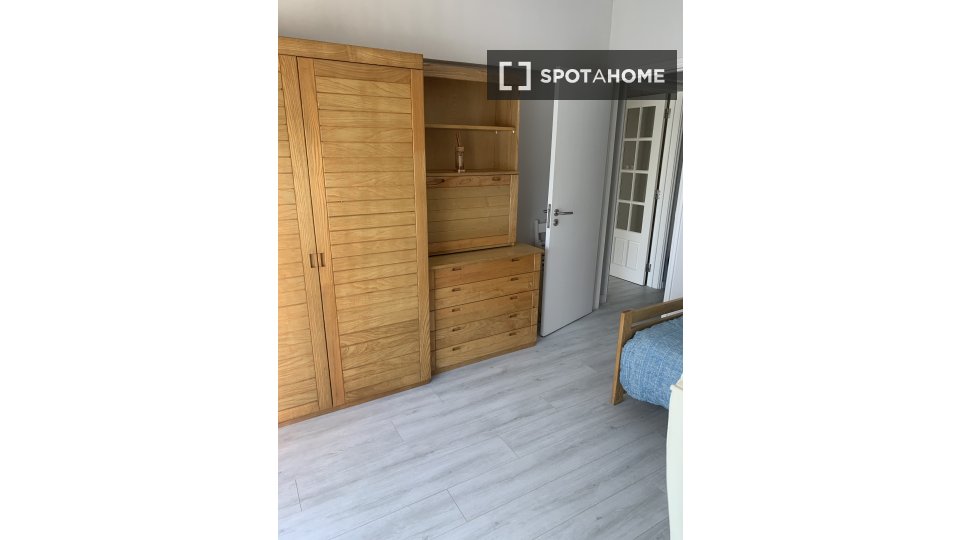 Double room Lisbon, 2 beds, 100m² — photo 13