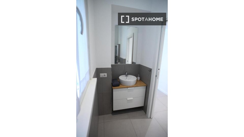 Apartment Milan, 1 bed — photo 1