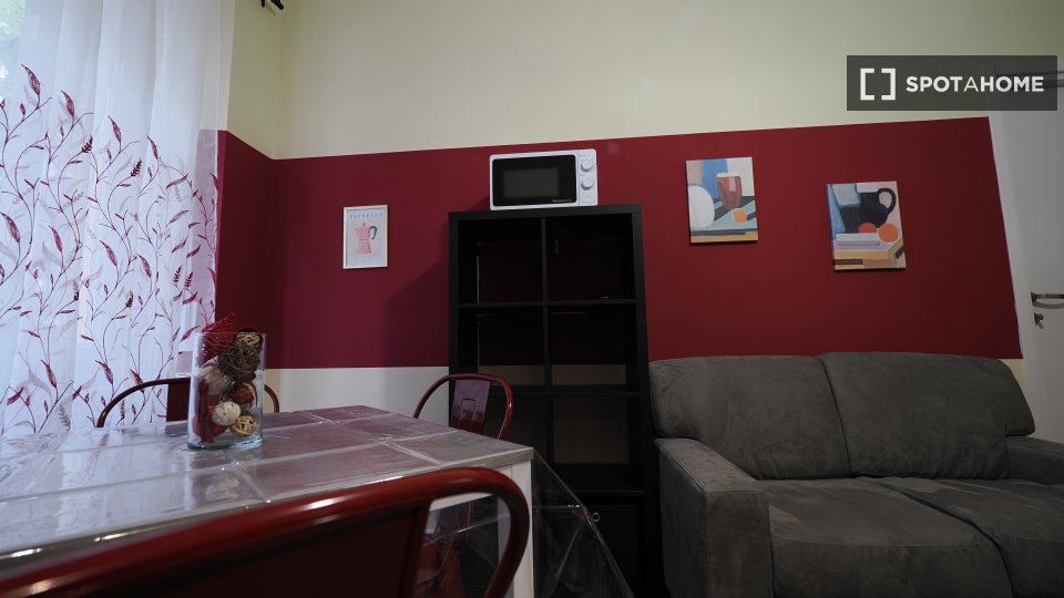 Double room Turin, 2 beds — photo 3