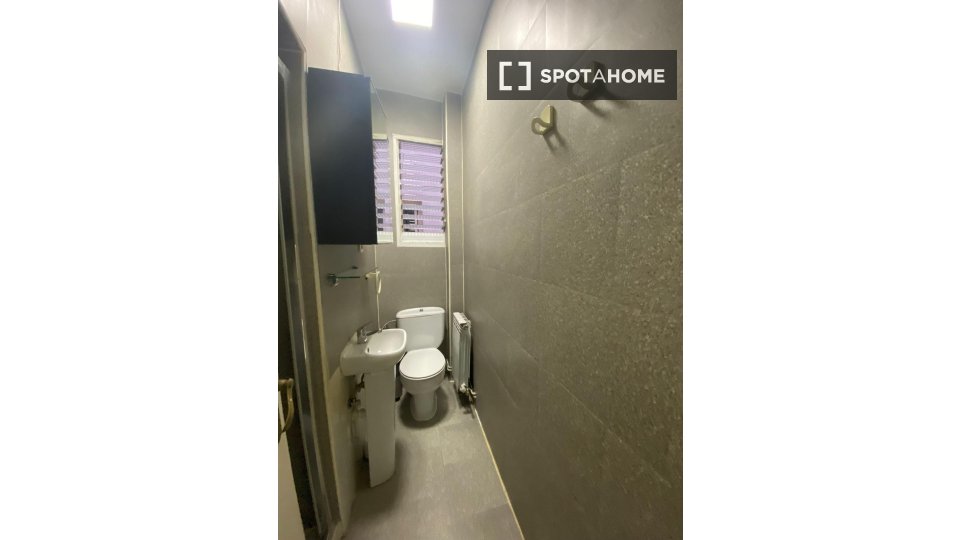Double room Madrid, 4 beds — photo 1