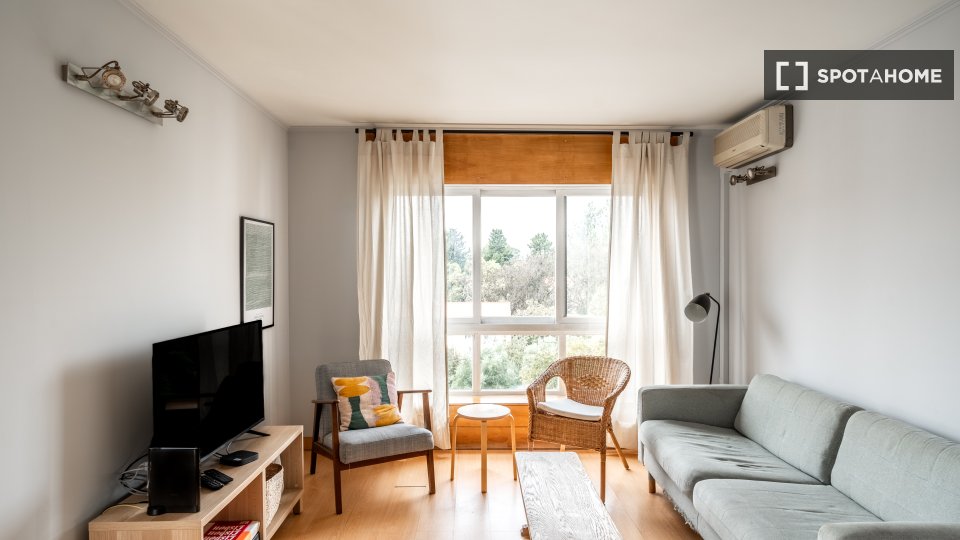 Apartment Lisbon, 3 beds, 98m² — photo 7