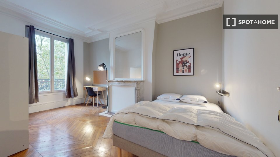 Double room Paris, 18 beds — photo 9