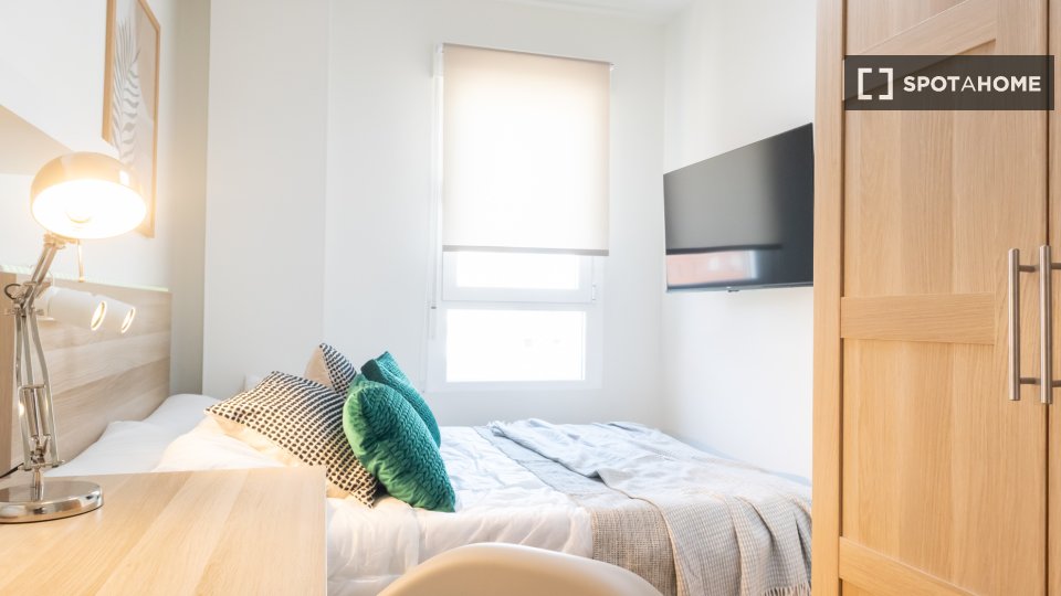 Double room Madrid, 6 beds, 200m² — photo 14