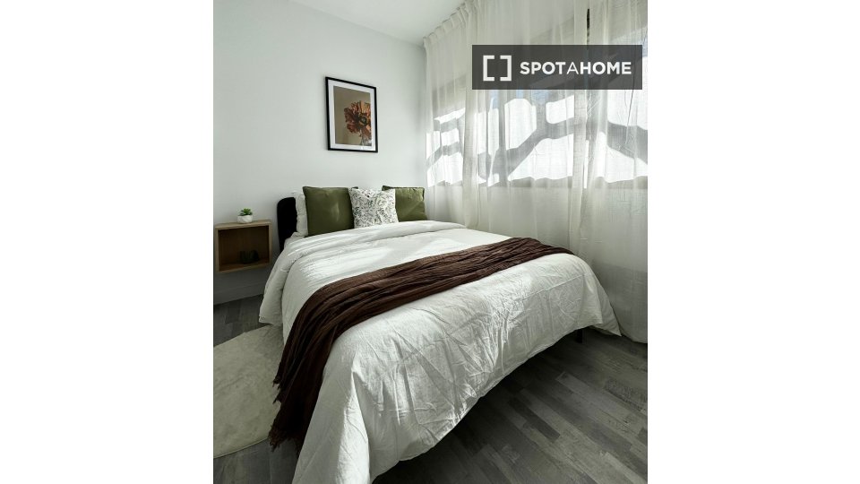 Double room Madrid, 7 beds — photo 19