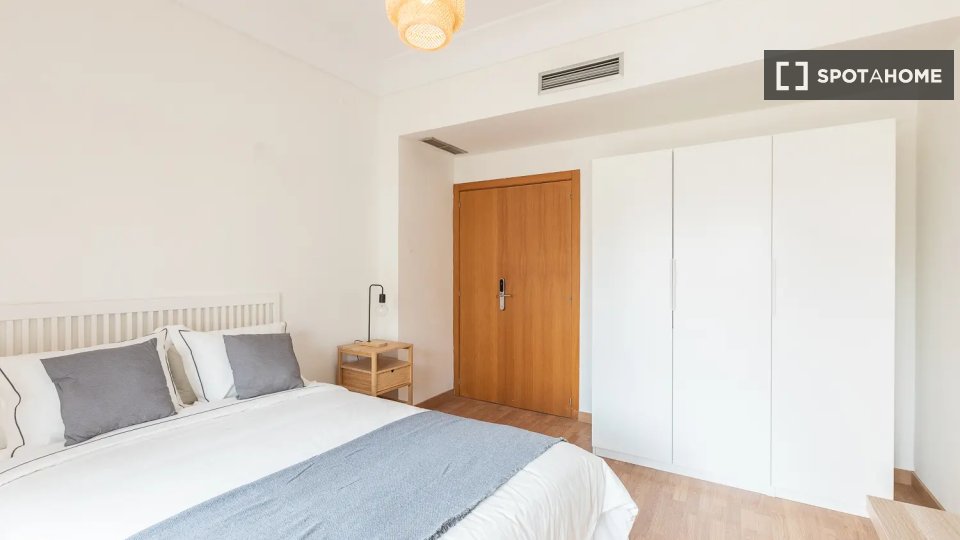 Double room Valencia, 6 beds — photo 8