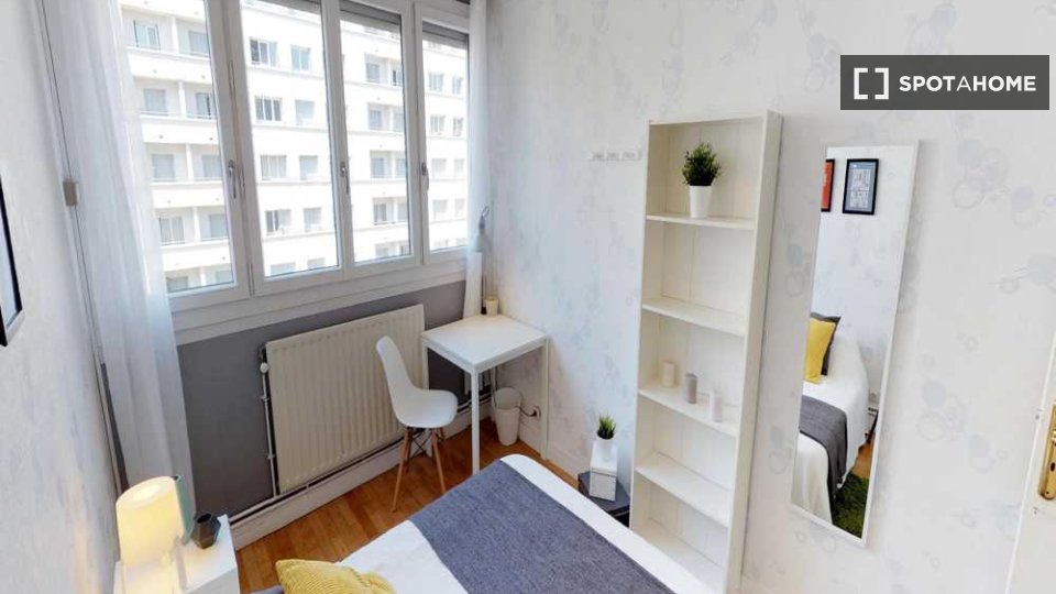 Double room Lyon, 4 beds, 60m² — photo 8