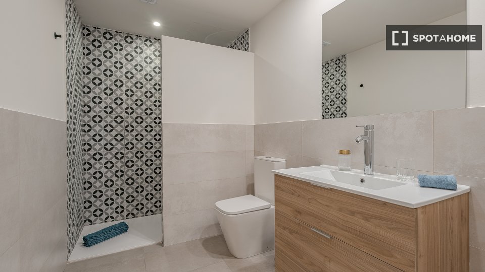 Double room Barcelona, 6 beds, 120m² — photo 102