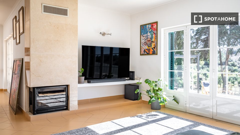 Apartment Lisbon, 3 beds — photo 15