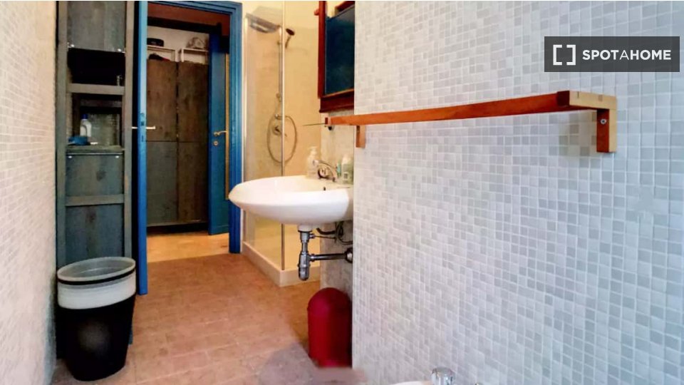 Double room Milan, 1 bed — photo 14