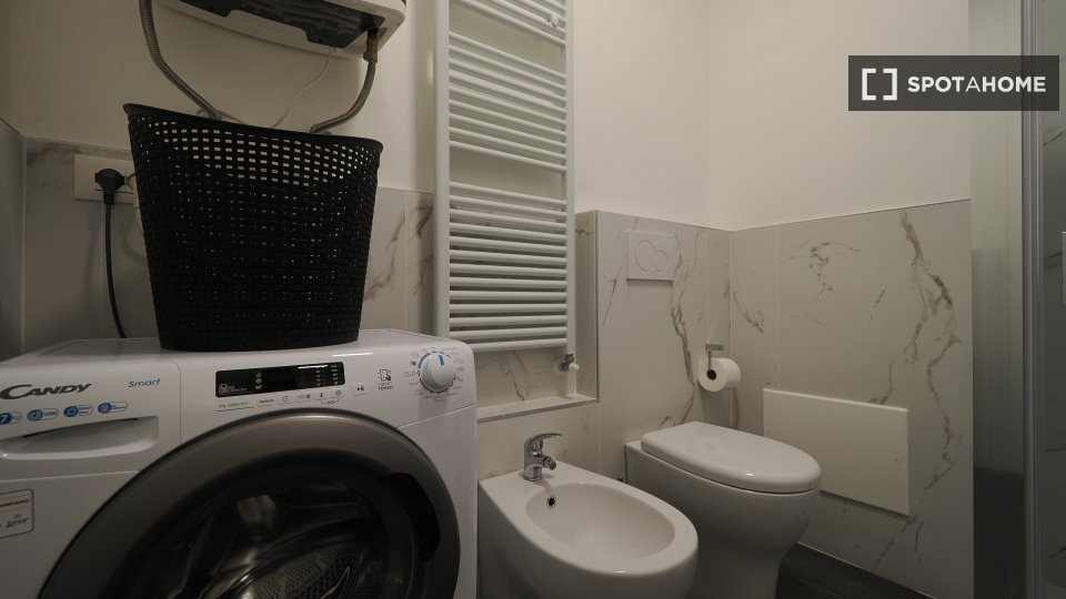 Double room Turin, 2 beds — photo 2