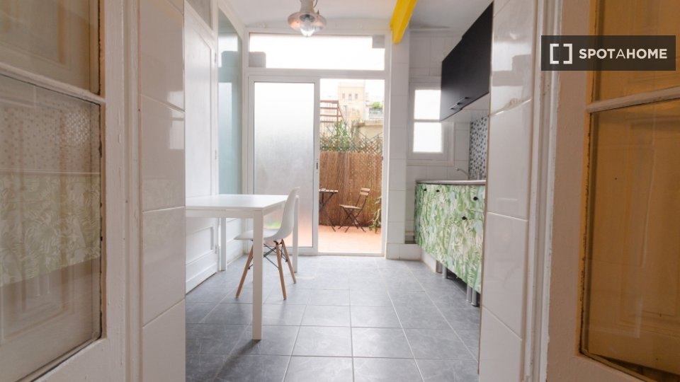 Double room Barcelona, 7 beds, 150m² — photo 5