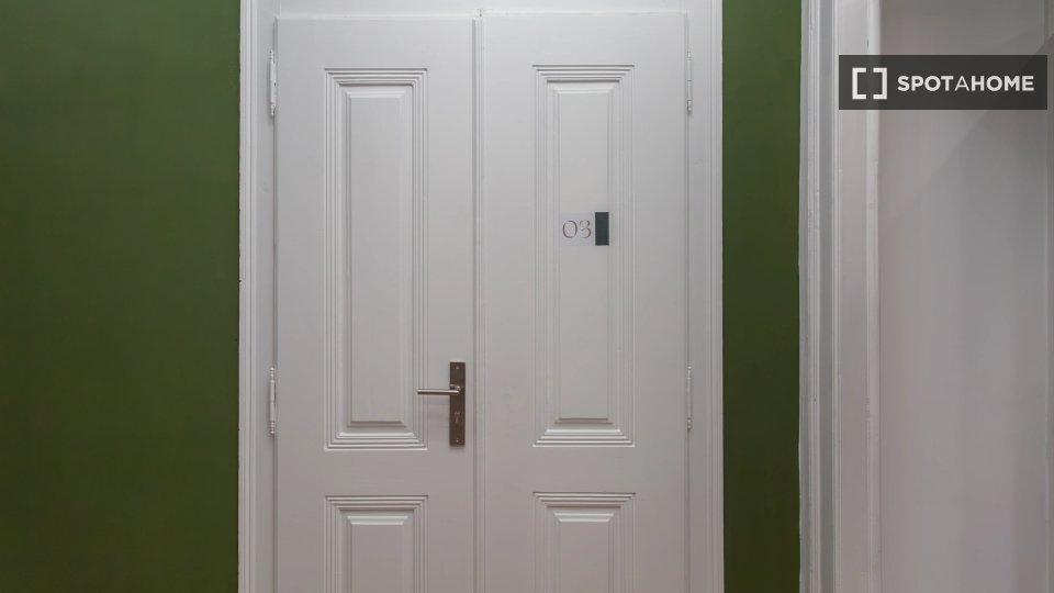 Double room Lisbon, 8 beds — photo 11
