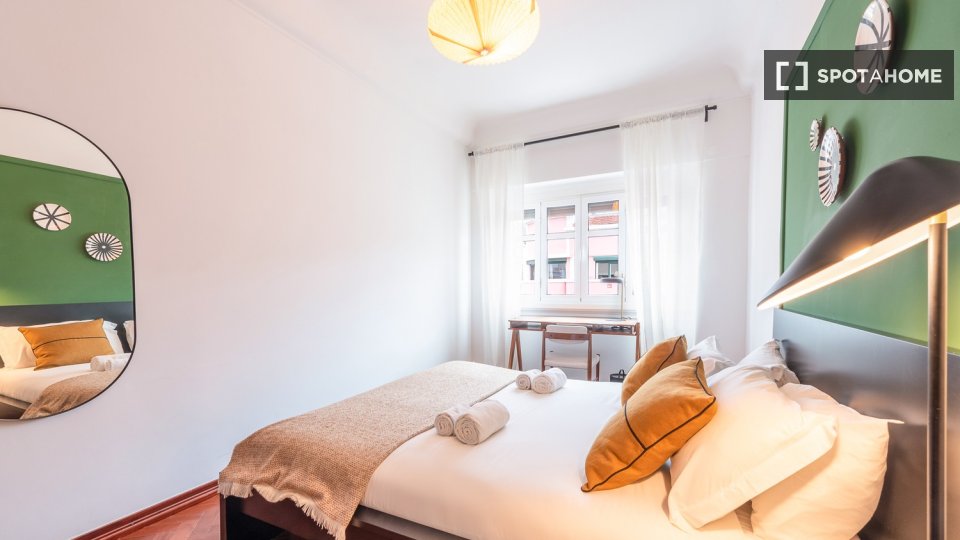 Double room Lisbon, 7 beds — photo 20