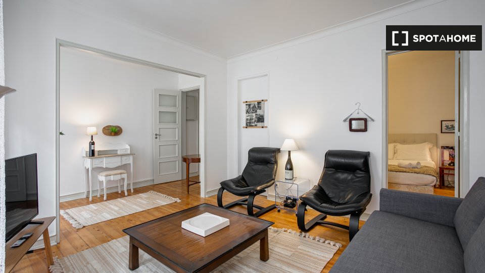 Apartment Lisbon, 2 beds — photo 19