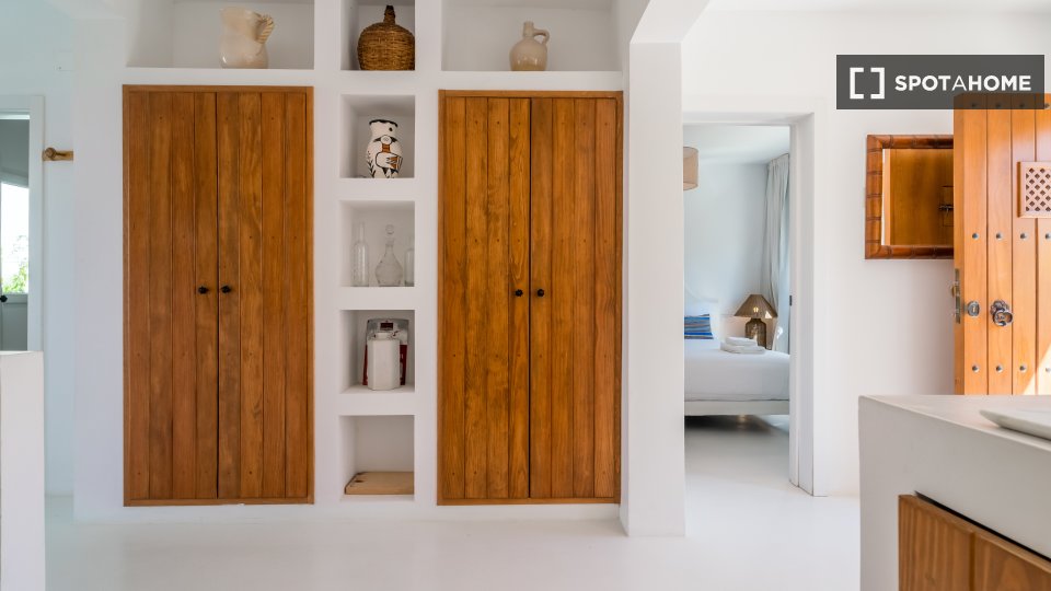 Apartment Lisbon, 2 beds, 85m² — photo 2