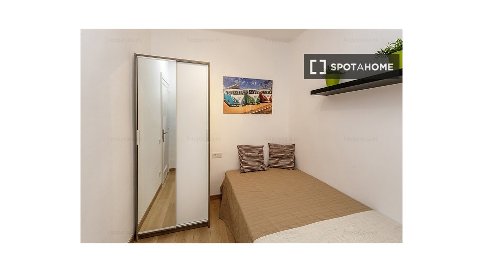 Double room Barcelona, 10 beds — photo 22