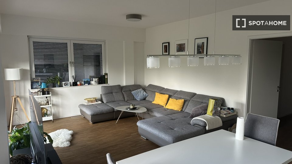 Apartment Frankfurt, 2 beds, 95m² — photo 3