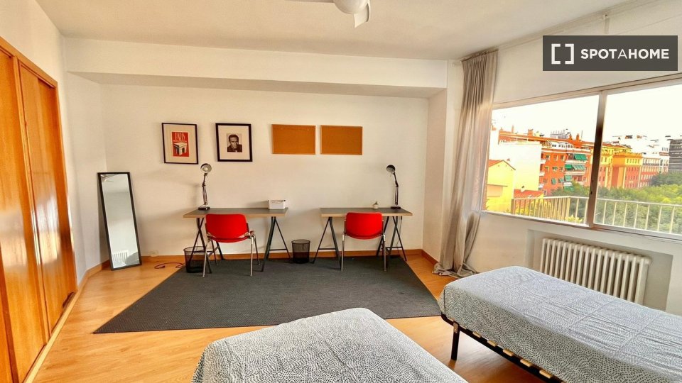 Double room Madrid, 6 beds — photo 22