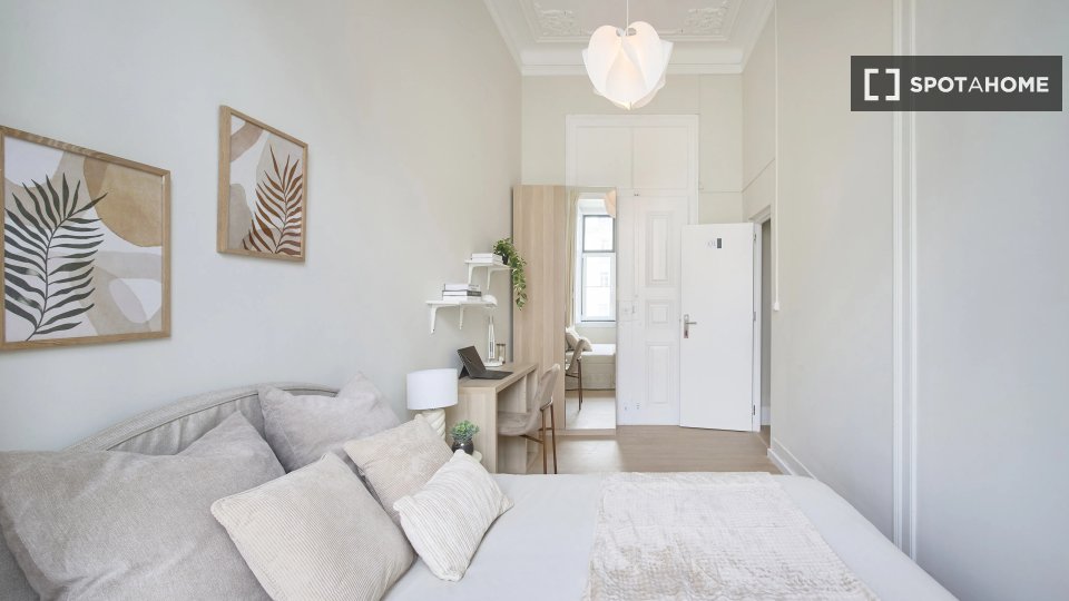 Double room Lisbon, 9 beds — photo 13