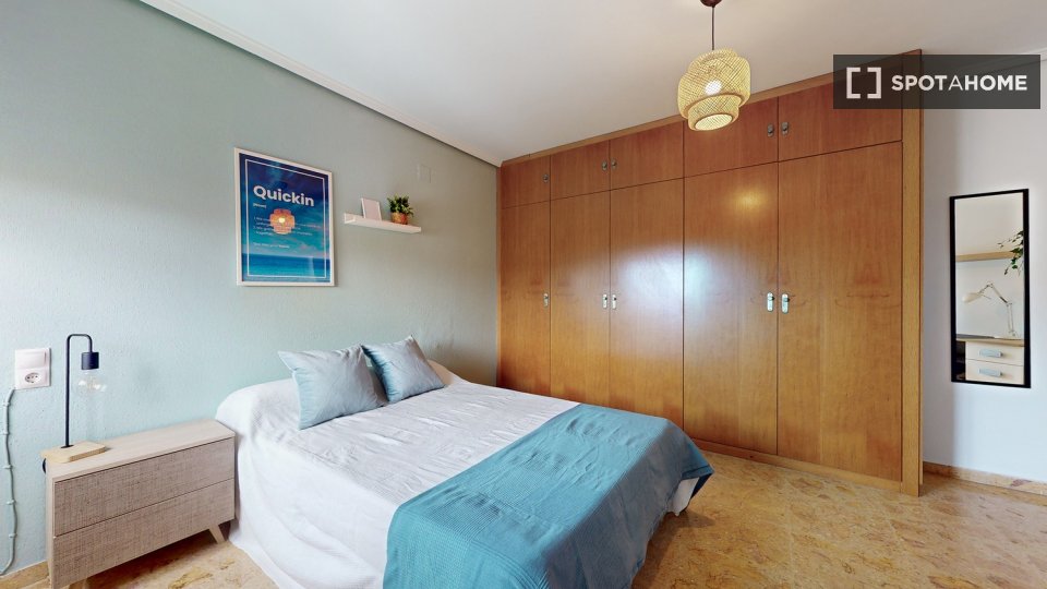 Double room Valencia, 6 beds — photo 12