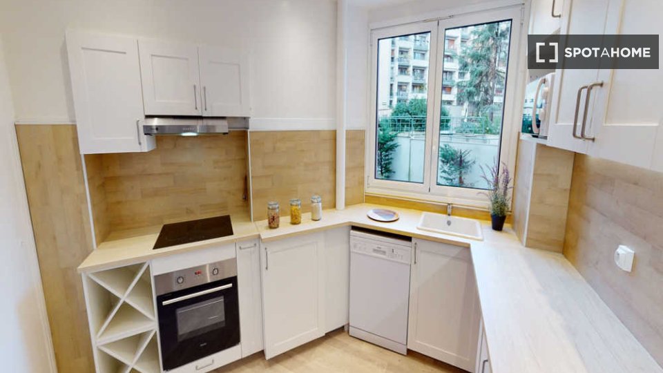Double room Paris, 4 beds, 90m² — photo 11