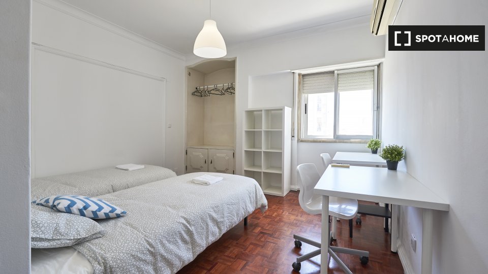 Double room Lisbon, 8 beds — photo 2