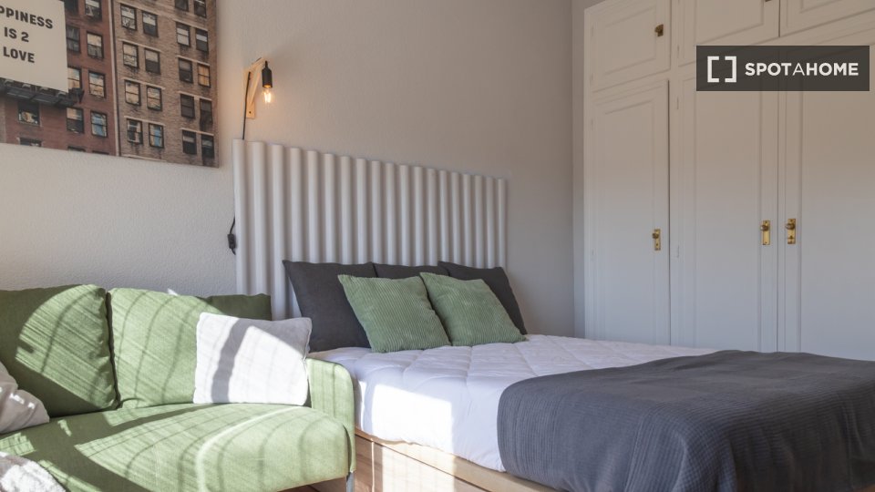 Double room Madrid, 4 beds — photo 8