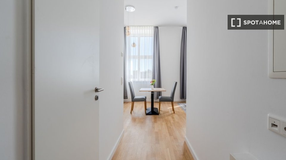Apartment mono Berlin — photo 25