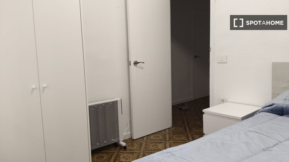 Apartment Valencia, 4 beds, 111m² — photo 2