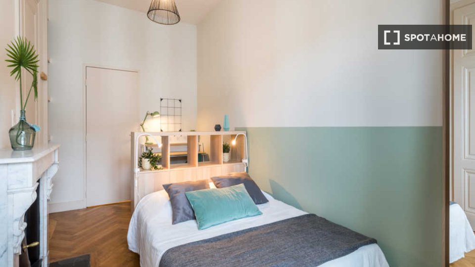 Double room Lyon, 5 beds, 150m² — photo 10