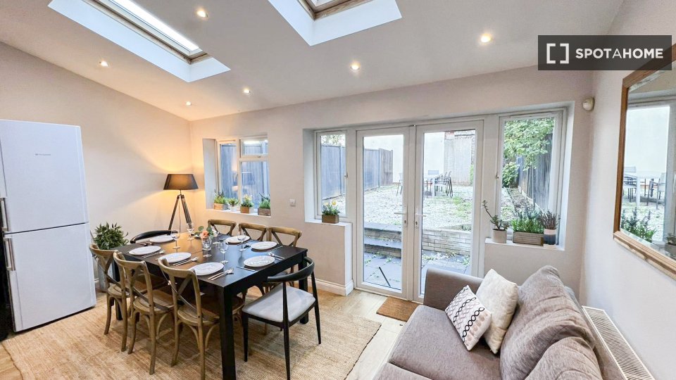 Apartment London, 4 beds — photo 12