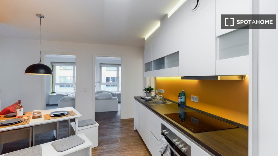 Double room Berlin, 4 beds, 36m² — photo 54