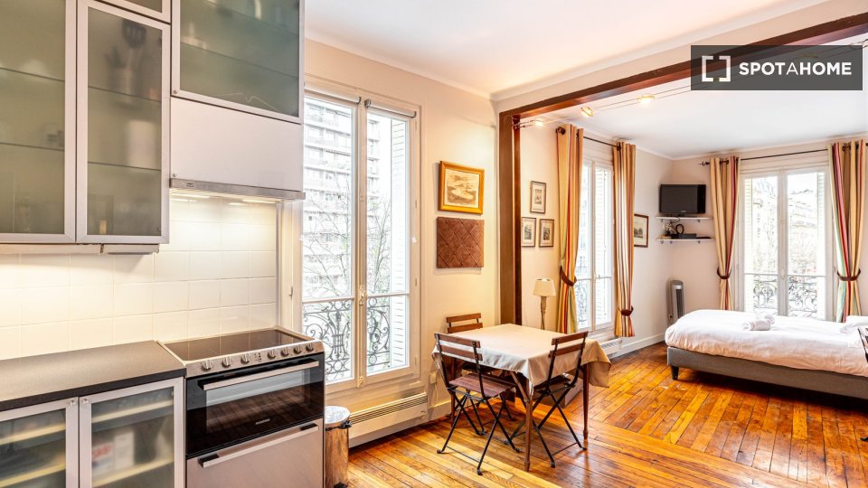 Apartment Paris, 1 bed — photo 10