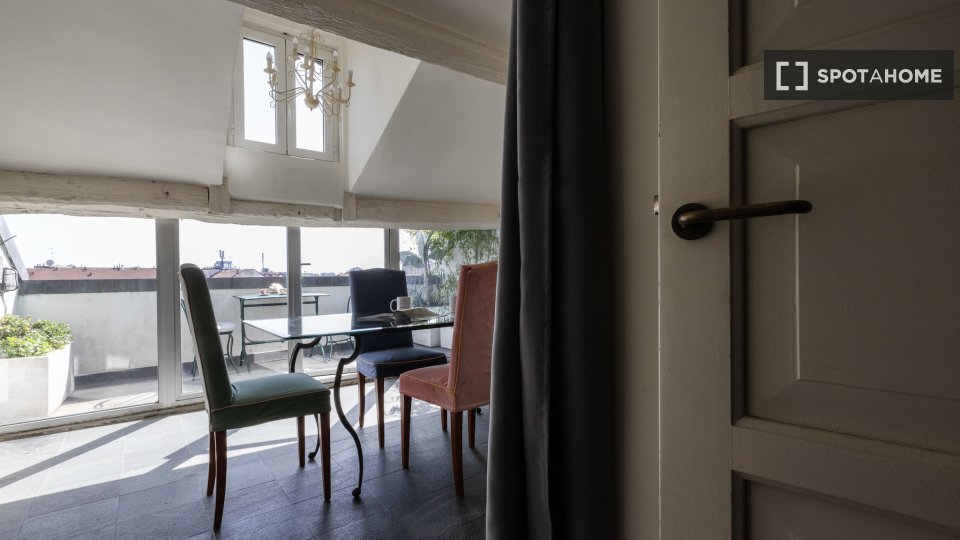 Apartment Milan, 1 bed, 80m² — photo 17