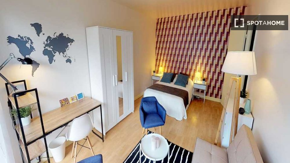 Double room Paris, 3 beds, 70m² — photo 24