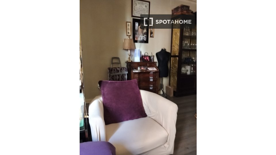 Double room Madrid, 2 beds, 80m² — photo 7