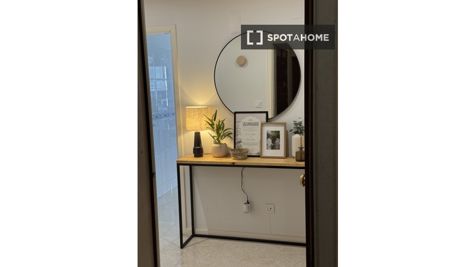 Apartment Lisbon, 2 beds, 108m² — photo 13