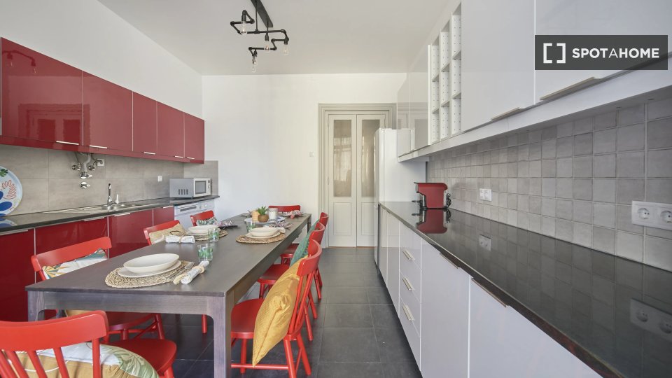 Double room Lisbon, 10 beds — photo 19