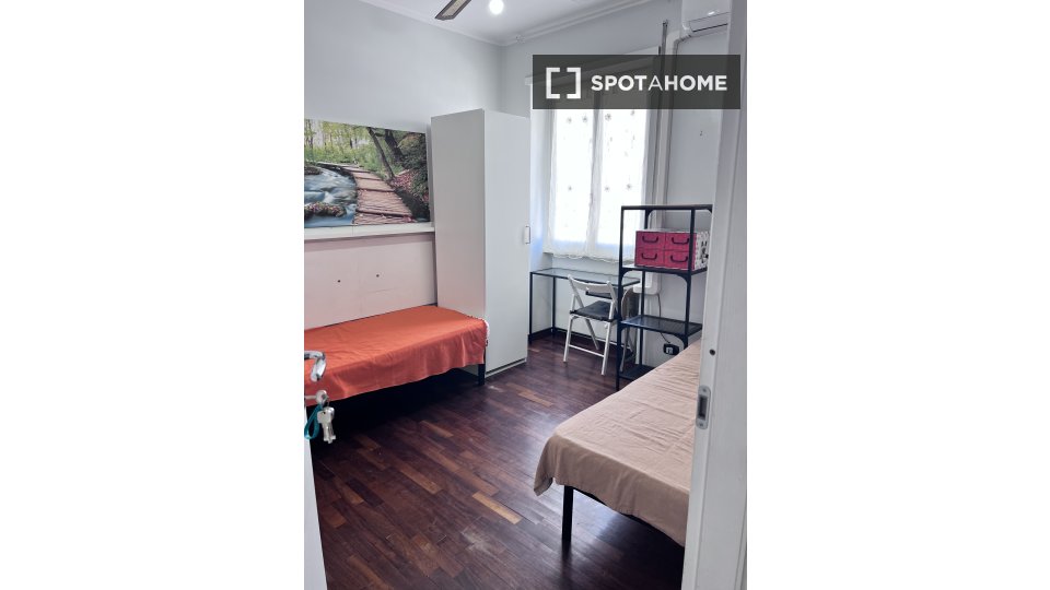 Double room Rome, 3 beds — photo 46