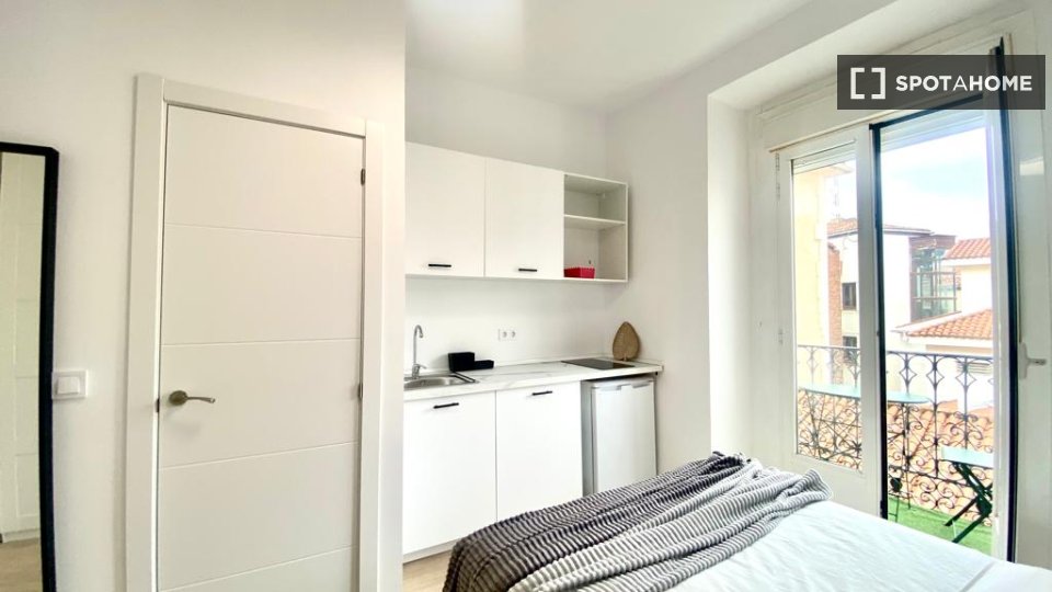 Double room Madrid, 9 beds — photo 4