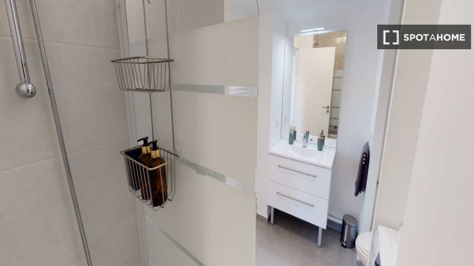 Double room Paris, 4 beds, 90m² — photo 13
