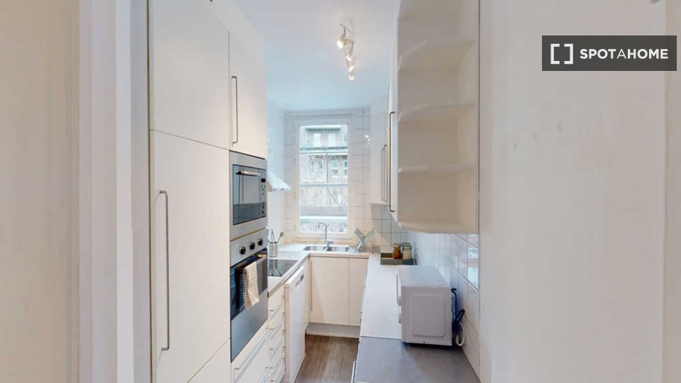 Double room Paris, 7 beds, 140m² — photo 14